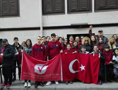 Toυρκική «απόβαση» στην Θεσσαλονίκη: Τιμούν την μνήμη του σφαγέα του Ελληνισμού Κεμάλ Ατατούρκ